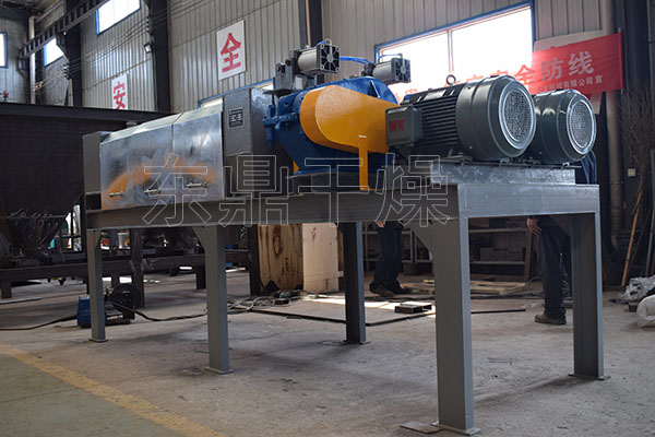 河北蠡縣雙螺旋擠壓機